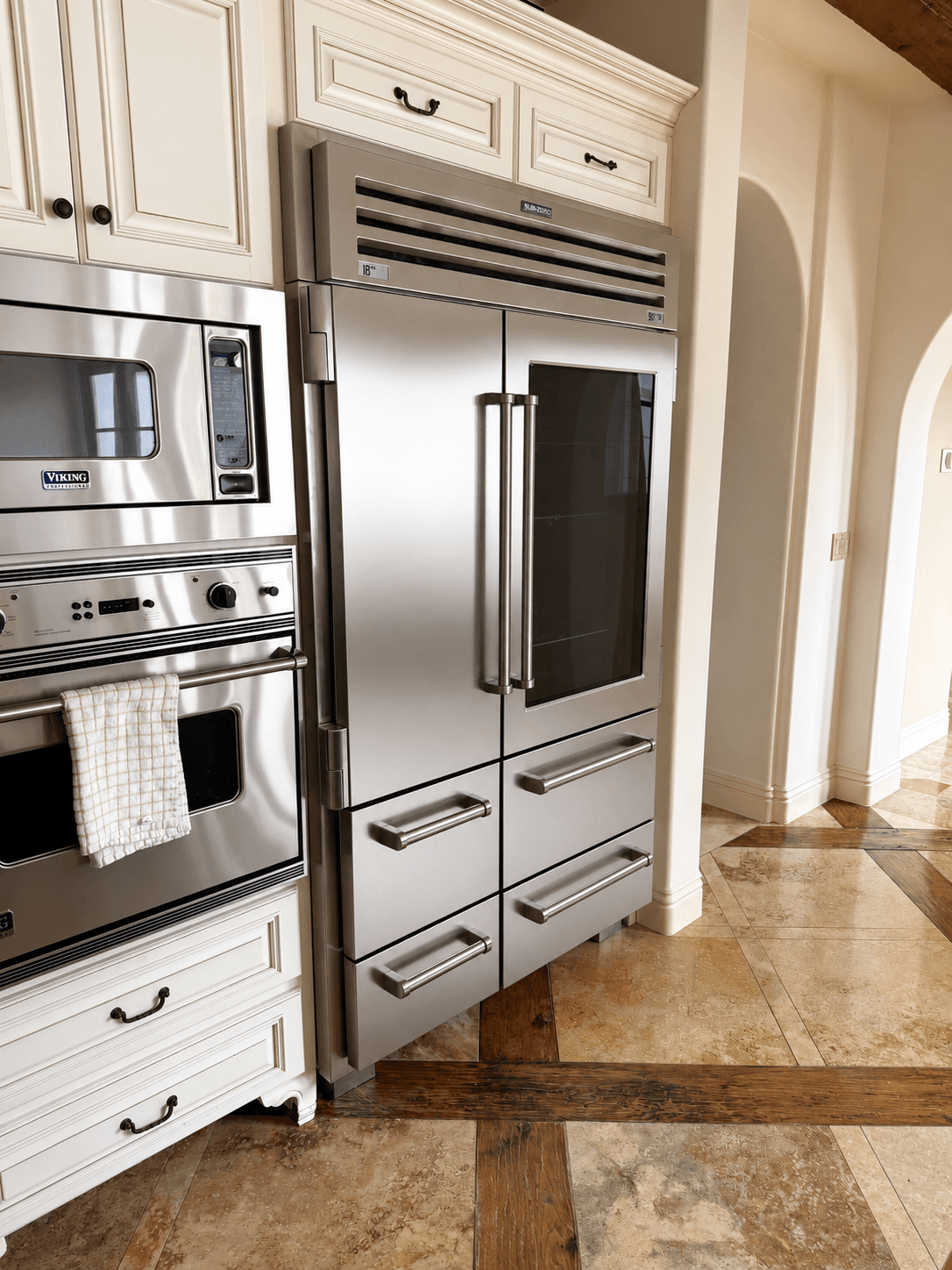 Sub-Zero built-in refrigeration